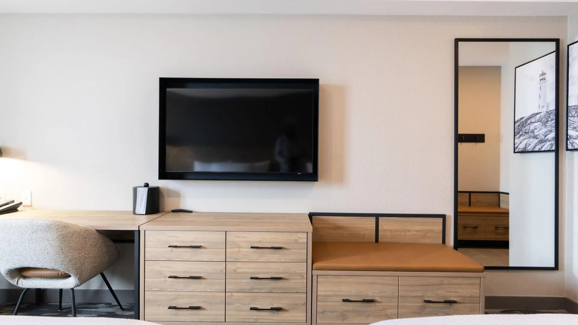 Sandman Signature Winnipeg Airport Hotel & Suites
