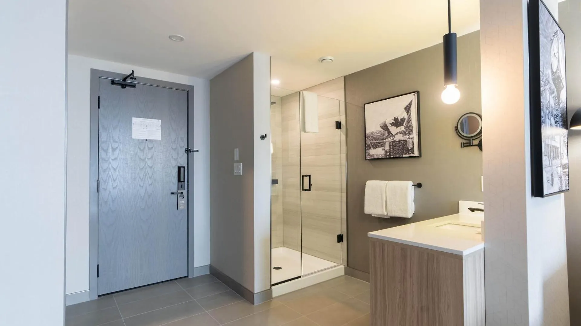 Sandman Signature Winnipeg Airport Hotel & Suites