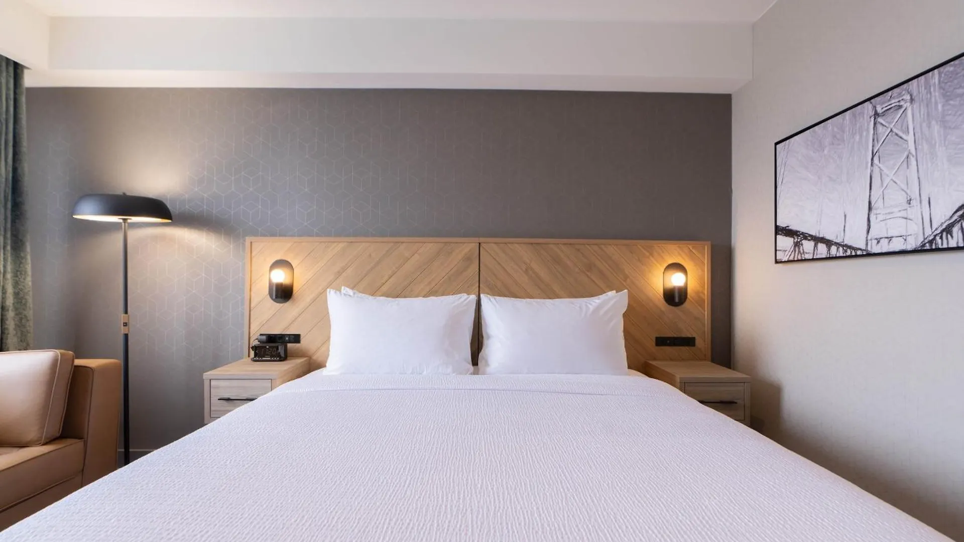 Sandman Signature Winnipeg Airport Hotel & Suites